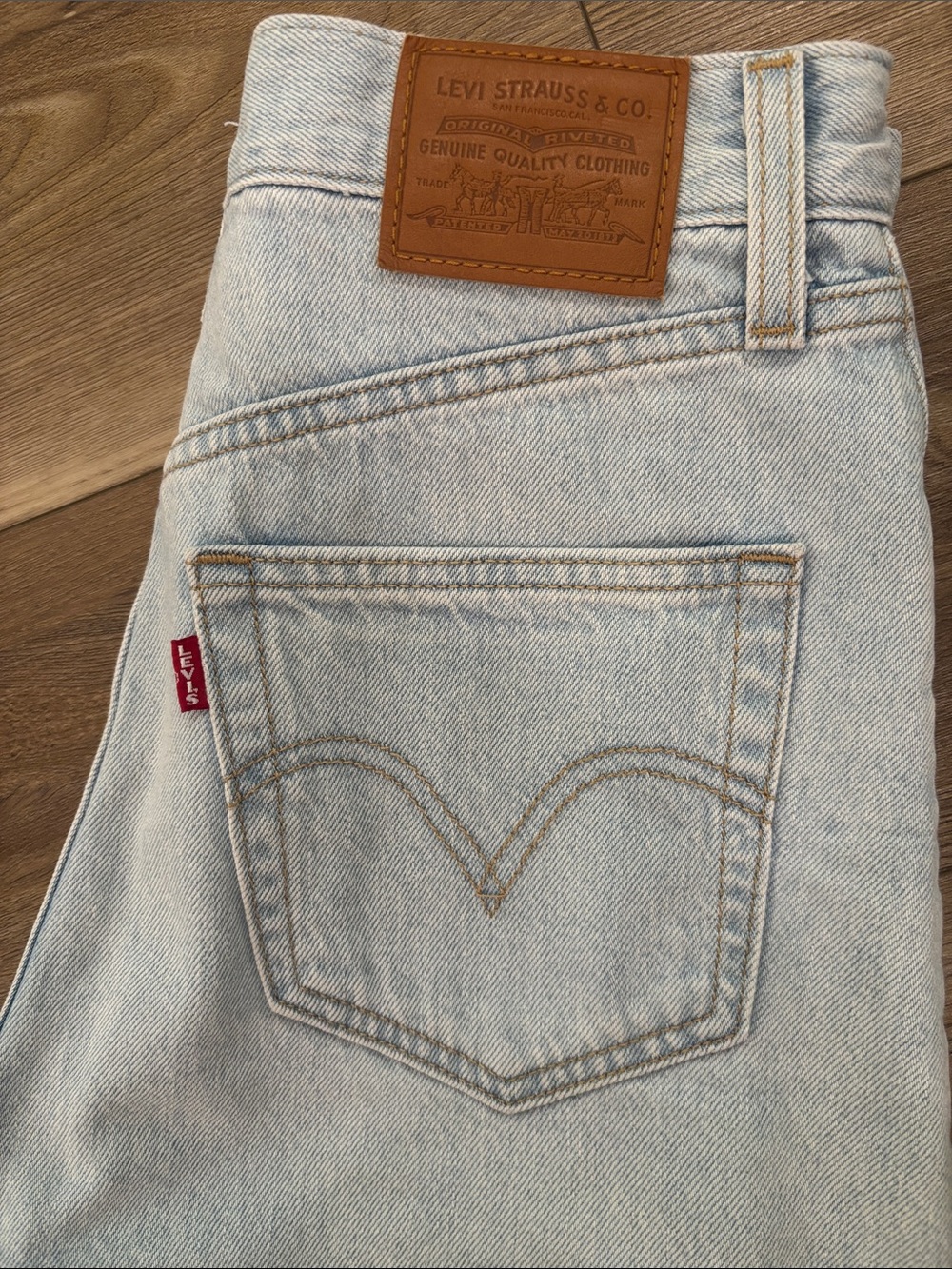 Levi's Light Wash Denim Jean Shorts - Picture 2 of 4
